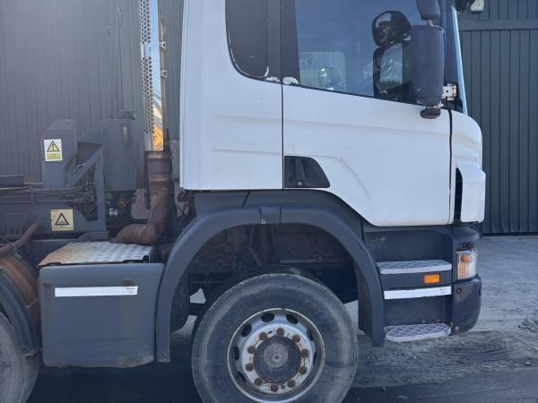 SCANIA P380